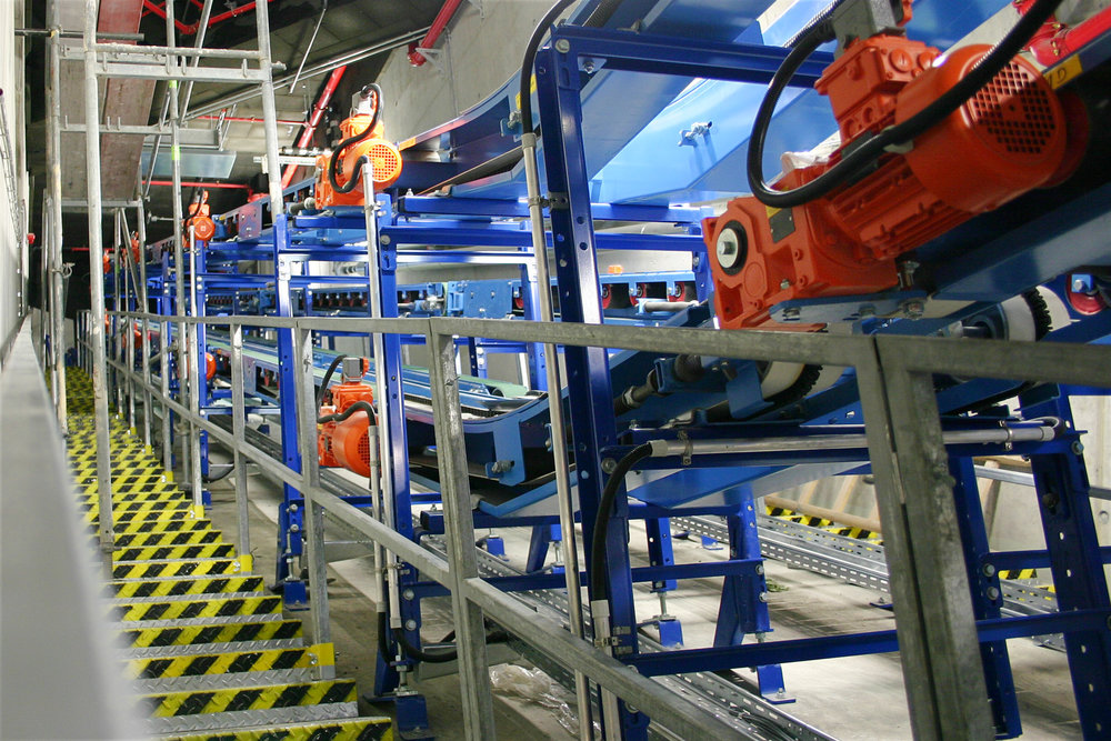 Tusenvis av gearmotorer sikrer effektiv bagasjehåndtering ved flyplassen i Frankfurt